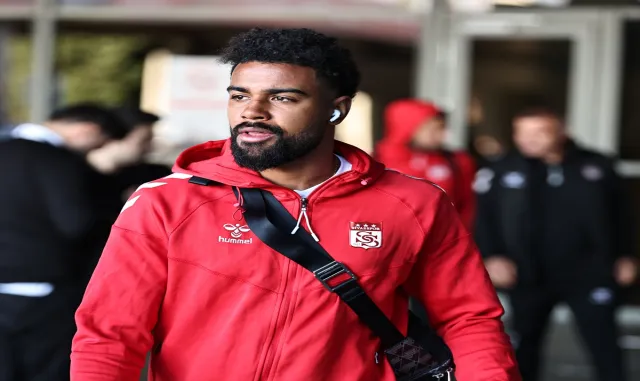 Sivasspor, Fenerbahçe maçı için İstanbul’a gitti Sivasspor, Fenerbahçe maçı için İstanbul’a gitti