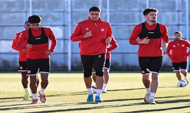 Sivasspor, Fenerbahçe maçının hazırlıklarına devam etti Sivasspor, Fenerbahçe maçının hazırlıklarına devam etti