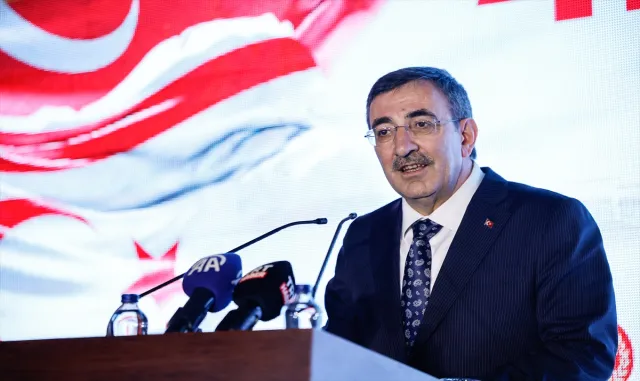 Yılmaz, KKTC Cumhuriyet Meclisi Başkanı Öztürkler’in ev sahipliğinde düzenlenen resepsiyonda konuştu: Yılmaz, KKTC Cumhuriyet Meclisi Başkanı Öztürkler’in ev sahipliğinde düzenlenen resepsiyonda konuştu: