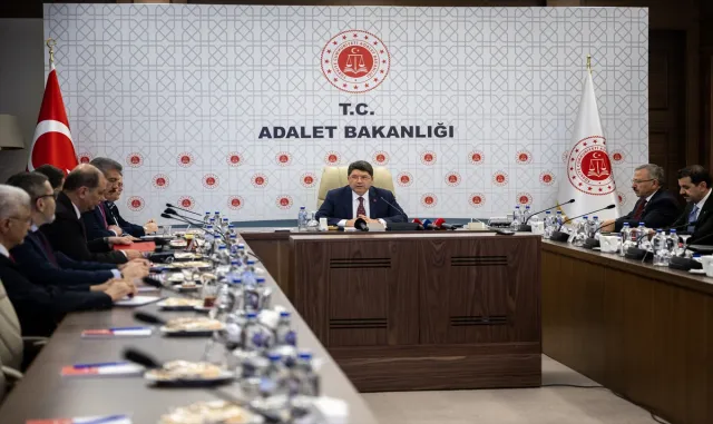Adalet Bakanı Tunç, İnsan Hakları Kurumları Değerlendirme Toplantısı’nda konuştu: Adalet Bakanı Tunç, İnsan Hakları Kurumları Değerlendirme Toplantısı’nda konuştu: