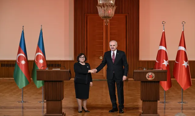 Azerbaycan Milli Meclis Başkanı Gafarova, TBMM’de Kurtulmuş ile ortak basın toplantısında konuştu Azerbaycan Milli Meclis Başkanı Gafarova, TBMM’de Kurtulmuş ile ortak basın toplantısında konuştu