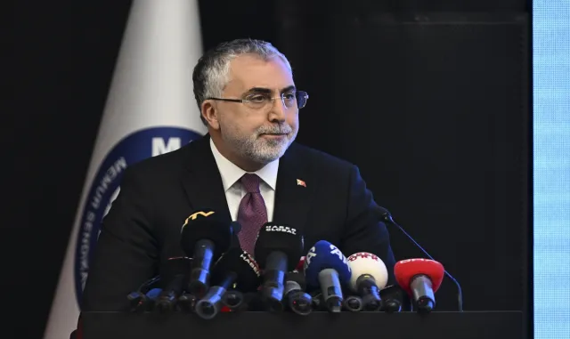 Bakan Işıkhan, "Kamu Personel Sisteminin Güncel ve Hukuki Sorunları Sempozyumu"nda konuştu: Bakan Işıkhan, "Kamu Personel Sisteminin Güncel ve Hukuki Sorunları Sempozyumu"nda konuştu: