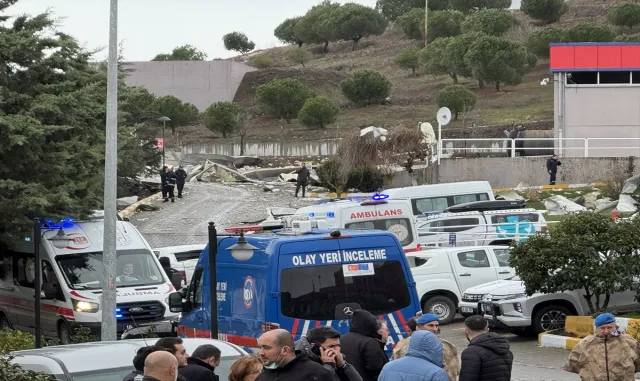 GÜNCELLEME 4 - Balıkesir’de mühimmat fabrikasındaki patlamada 12 kişi öldü, 5 kişi yaralandı GÜNCELLEME 4 - Balıkesir’de mühimmat fabrikasındaki patlamada 12 kişi öldü, 5 kişi yaralandı