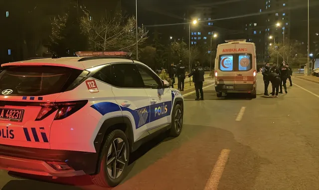 GÜNCELLEME - Kayseri’de parkta çay içen arkadaşlar arasında çıkan bıçaklı kavgada bir kişi öldü GÜNCELLEME - Kayseri’de parkta çay içen arkadaşlar arasında çıkan bıçaklı kavgada bir kişi öldü