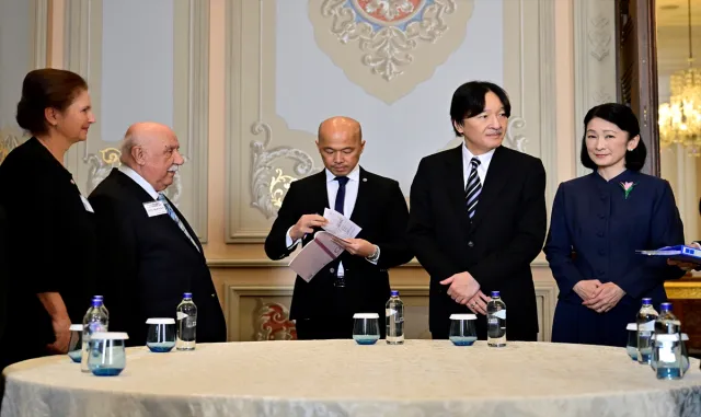 Japonya Veliaht Prens ve Prensesi, İstanbul’da Japonya ile bağlantılı Türk vatandaşlarıyla görüştü Japonya Veliaht Prens ve Prensesi, İstanbul’da Japonya ile bağlantılı Türk vatandaşlarıyla görüştü