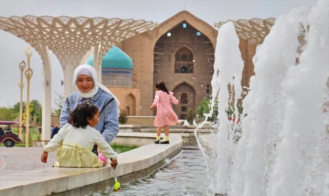 Kazakistan Meclisi, "Türk dünyasının manevi başkenti" Türkistan’a özel statü veren yasa tasarısını kabul etti Kazakistan Meclisi, "Türk dünyasının manevi başkenti" Türkistan’a özel statü veren yasa tasarısını kabul etti