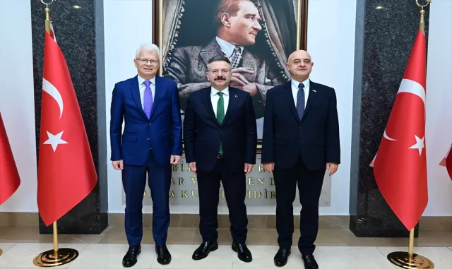 Polonyalı ve Litvanyalı büyükelçilerden Eskişehir Valisi Aksoy’a ziyaret Polonyalı ve Litvanyalı büyükelçilerden Eskişehir Valisi Aksoy’a ziyaret