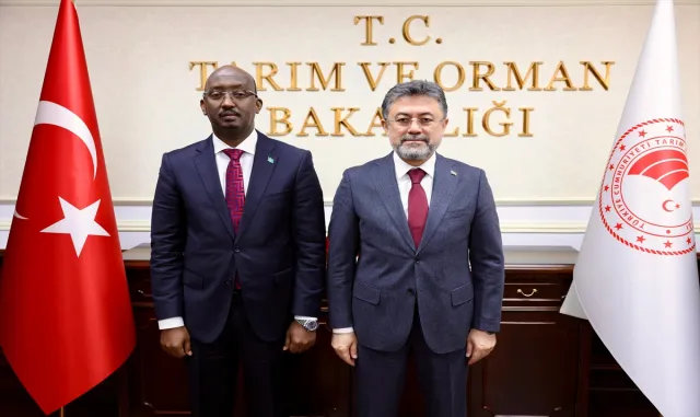 Tarım ve Orman Bakanı Yumaklı, Somalili mevkidaşı Aden ile görüştü: Tarım ve Orman Bakanı Yumaklı, Somalili mevkidaşı Aden ile görüştü: