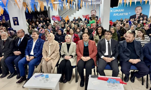 AK Parti Kırşehir 7. Olağan İl Kadın Kolları Kongresi yapıldı AK Parti Kırşehir 7. Olağan İl Kadın Kolları Kongresi yapıldı