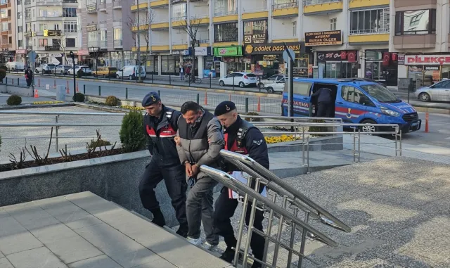 Çorum’da traktör çalan şüpheli tutuklandı Çorum’da traktör çalan şüpheli tutuklandı