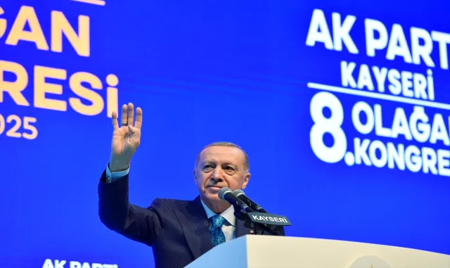 Cumhurbaşkanı ve AK Parti Genel Başkanı Erdoğan, partisinin Kayseri 8. Olağan Kongresi’nde konuştu: (1) Cumhurbaşkanı ve AK Parti Genel Başkanı Erdoğan, partisinin Kayseri 8. Olağan Kongresi’nde konuştu: (1)