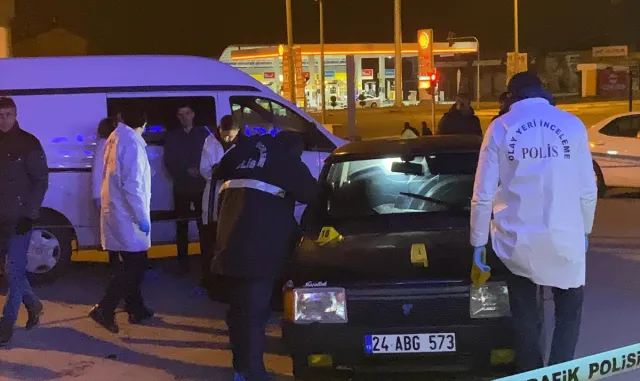 Erzincan’da 1 kişinin öldüğü bıçaklı kavgayla ilgili zanlı tutuklandı Erzincan’da 1 kişinin öldüğü bıçaklı kavgayla ilgili zanlı tutuklandı