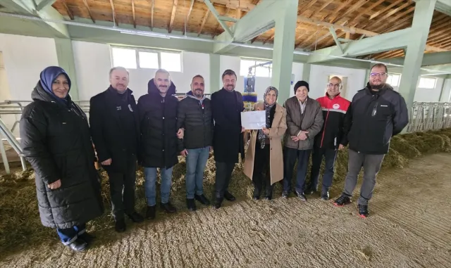 Eskişehir’deki 20’nci hastalıktan ari işletme sertifikalandırıldı Eskişehir’deki 20’nci hastalıktan ari işletme sertifikalandırıldı