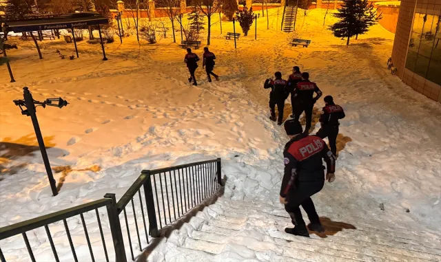 GÜNCELLEME - Erzurum’da bıçaklı kavgada 1 kişi ağır yaralandı GÜNCELLEME - Erzurum’da bıçaklı kavgada 1 kişi ağır yaralandı