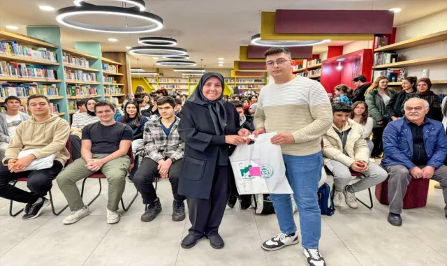 Hacılar ilçesinde "Gençlik Buluşması" düzenlendi Hacılar ilçesinde "Gençlik Buluşması" düzenlendi