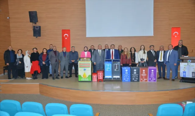 KAEÜ’de bir yılda 1975 kilogram atık bitkisel yağ geri dönüşüme kazandırıldı KAEÜ’de bir yılda 1975 kilogram atık bitkisel yağ geri dönüşüme kazandırıldı