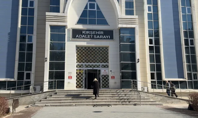 Kırşehir’de "kombi bakımı" bahanesiyle dolandırıcılık operasyonunda bir şüpheli daha tutuklandı Kırşehir’de "kombi bakımı" bahanesiyle dolandırıcılık operasyonunda bir şüpheli daha tutuklandı