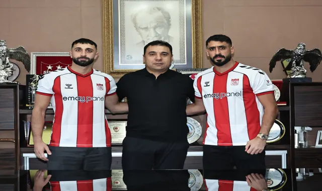 Sivasspor, Efkan Bekiroğlu ve Tolga Ciğerci’yi transfer etti Sivasspor, Efkan Bekiroğlu ve Tolga Ciğerci’yi transfer etti
