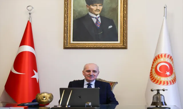 TBMM Başkanı Kurtulmuş, AA’nın "Yılın Kareleri" oylamasına katıldı TBMM Başkanı Kurtulmuş, AA’nın "Yılın Kareleri" oylamasına katıldı