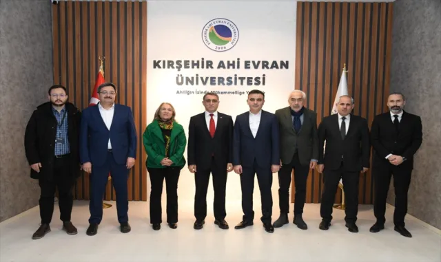 Uluslararası Sağlık Turizmi Enstitüsü heyeti, KAEÜ’de inceleme yaptı Uluslararası Sağlık Turizmi Enstitüsü heyeti, KAEÜ’de inceleme yaptı