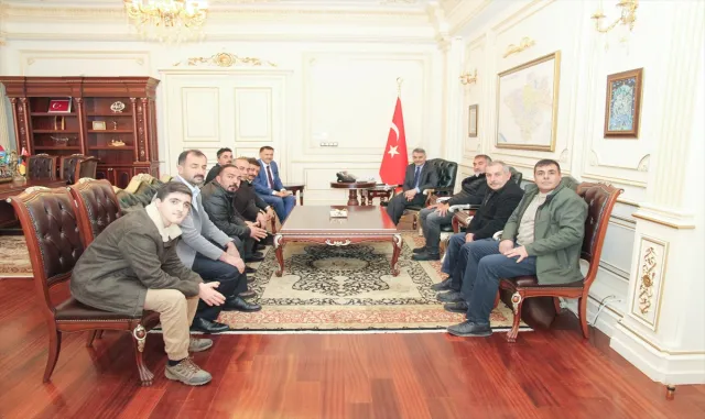 Yozgat’ta muhtarlardan Vali Özkan’a ziyaret Yozgat’ta muhtarlardan Vali Özkan’a ziyaret
