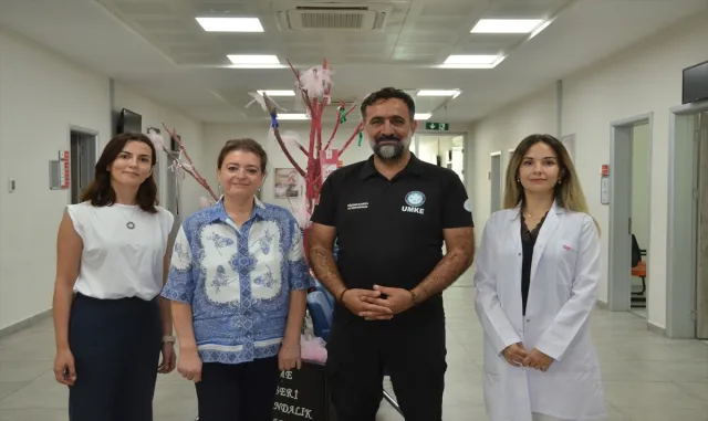 Bağımlılıktan kurtulan 27 yıllık sigara tiryakisi, 8 arkadaşına örnek oldu Bağımlılıktan kurtulan 27 yıllık sigara tiryakisi, 8 arkadaşına örnek oldu