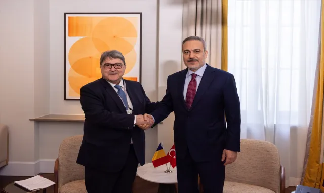 Bakan Fidan, Avusturya ve Romanya dışişleri bakanlarıyla bir araya geldi Bakan Fidan, Avusturya ve Romanya dışişleri bakanlarıyla bir araya geldi