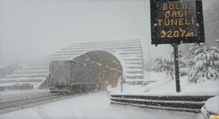 Bolu Dağı'nda kar etkisini artırdı