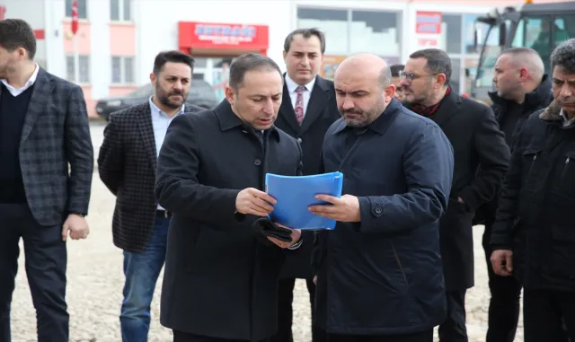 Eskişehir-Alpu-Mihalıççık kara yolunun 7,2 kilometrelik bölümü tamamlanma aşamasına geldi Eskişehir-Alpu-Mihalıççık kara yolunun 7,2 kilometrelik bölümü tamamlanma aşamasına geldi