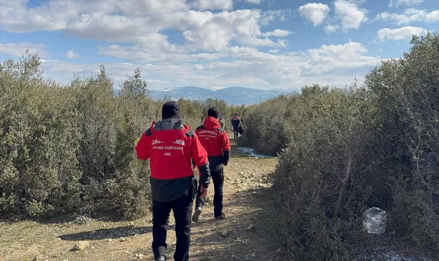 GÜNCELLEME - Isparta’da 3 gündür aranan çocuk ölü bulundu GÜNCELLEME - Isparta’da 3 gündür aranan çocuk ölü bulundu