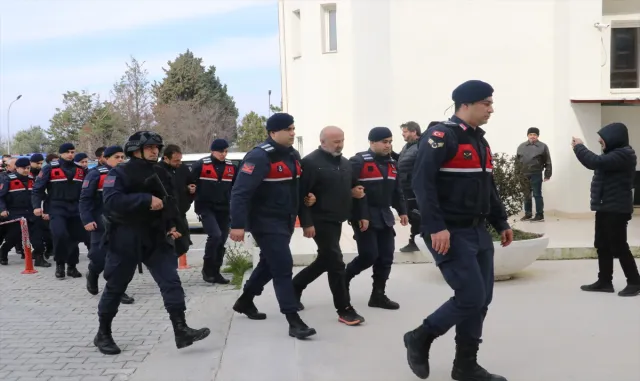 GÜNCELLEME - Yalova’da şebeke suyu hattında görülen köpüklenmeyle ilgili 2 şüpheli tutuklandı GÜNCELLEME - Yalova’da şebeke suyu hattında görülen köpüklenmeyle ilgili 2 şüpheli tutuklandı
