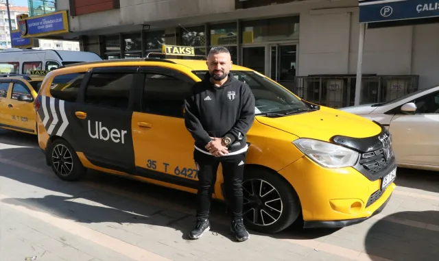 İzmir’de askeri üniformayla dolandırıcılık yapan sanığa 7 yıl 6 ay hapis cezası verildi İzmir’de askeri üniformayla dolandırıcılık yapan sanığa 7 yıl 6 ay hapis cezası verildi