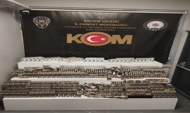 Kayseri’de 2 bin 220 paket kaçak sigara ele geçirildi Kayseri’de 2 bin 220 paket kaçak sigara ele geçirildi