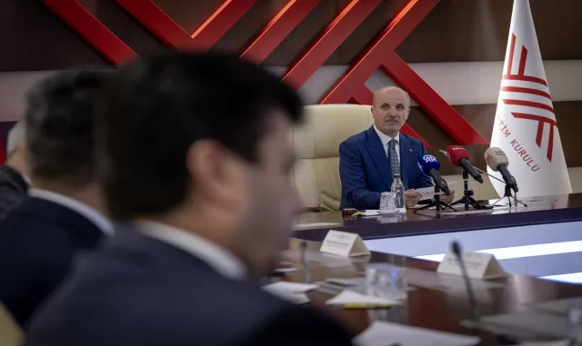 "Meslek Yüksekokullarının Mevcut Durumu ve Mesleki Eğitimin Geleceği Çalıştayı" düzenlendi "Meslek Yüksekokullarının Mevcut Durumu ve Mesleki Eğitimin Geleceği Çalıştayı" düzenlendi