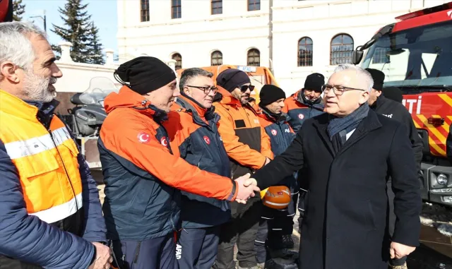 Sivas’ta 6 Şubat depremleri anma etkinliğinde arama kurtarma malzemeleri sergilendi Sivas’ta 6 Şubat depremleri anma etkinliğinde arama kurtarma malzemeleri sergilendi
