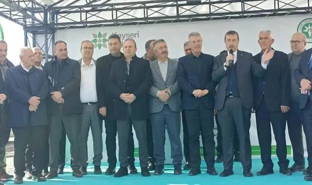 Yeşilhisar ilçesine "Tarım Market" açıldı Yeşilhisar ilçesine "Tarım Market" açıldı