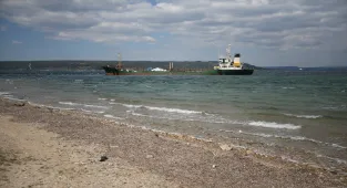 GÜNCELLEME - Çanakkale Boğazı'nda karaya oturan tanker kurtarıldı
