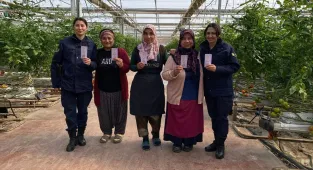 Kırşehir'de jandarma ekipleri kadınlara KADES'i anlattı