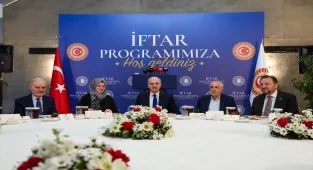 TBMM Başkanı Kurtulmuş, İstanbul'da sivil toplum kuruluşu temsilcileriyle iftarda bir araya geldi: