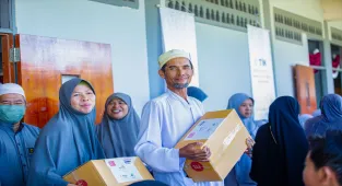 TİKA dünyanın farklı yerlerinde ramazan dolayısıyla yardım faaliyetlerinde bulunuyor