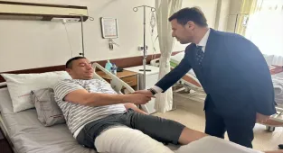 AK Parti Ankara Milletvekili Baykoç, maden ocağında meydana gelen göçükte yaralanan işçileri ziyaret etti