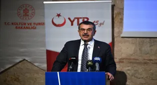 Bakan Tekin, uluslararası öğrenciler için düzenlenen deneme yarışmasının ödül töreninde konuştu: