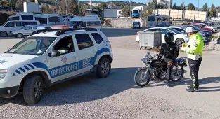 Beypazarı'nda trafik ekiplerinden motosikletlilere denetim