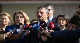 CHP Genel Başkanı Özel'den Bakırköy Cezaevi'ndeki bazı tutuklu ve hükümlülere ziyaret: