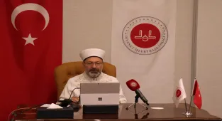 Diyanet İşleri Başkanı Erbaş, aday din görevlileri mesleki eğitimine çevrim içi katıldı: