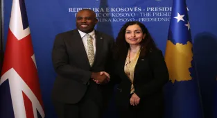 İngiltere, Kosova ile Sırbistan arasında barışçıl normalleşme istiyor