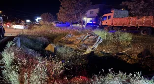 Kahramanmaraş'ta takla atan otomobildeki 1 kişi öldü, 1 kişi yaralandı