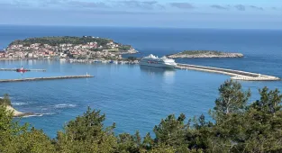 Rusya'dan 944 kruvaziyer yolcusu Amasra'ya geldi