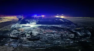 Adana'da seyir halindeki otomobil yandı