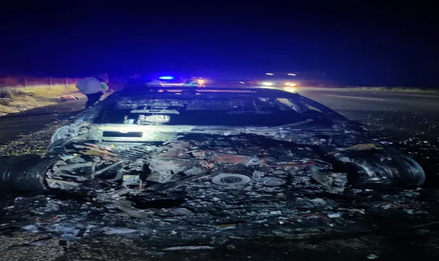 Adana'da seyir halindeki otomobil yandı